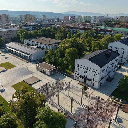 Daire Lima - Free Parking, Near Center Kösice