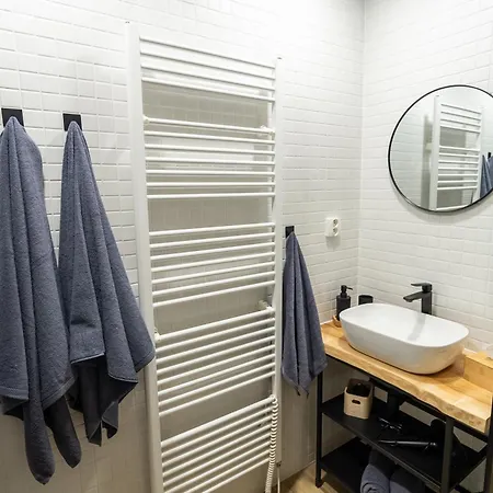 Apartmán Lima - Free Parking, Near Center