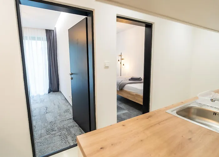 Lima - Free Parking, Near Center *